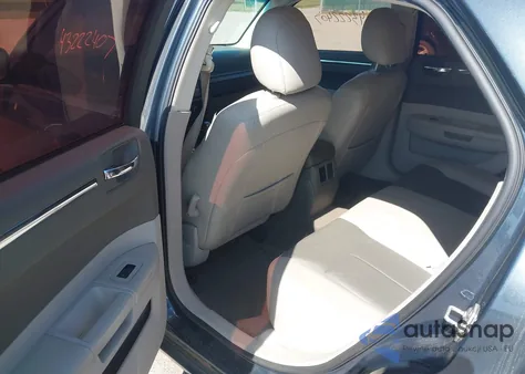 2008 Chrysler 300 Touring z USA, uszkodzony, nr VIN 2C3LA53G48H260431